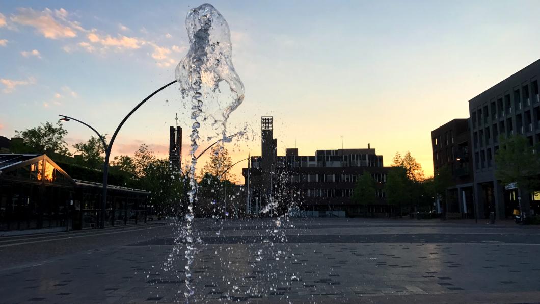 Meerpaalplein en gemeentehuis Dronten Meerpaalplein en gemeentehuis Dronten